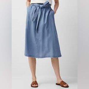 Simons Contemporaine brand elastic waistband lyocell denim skirt with belt